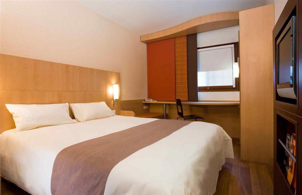 Ibis Troyes Centre Hotel Room photo